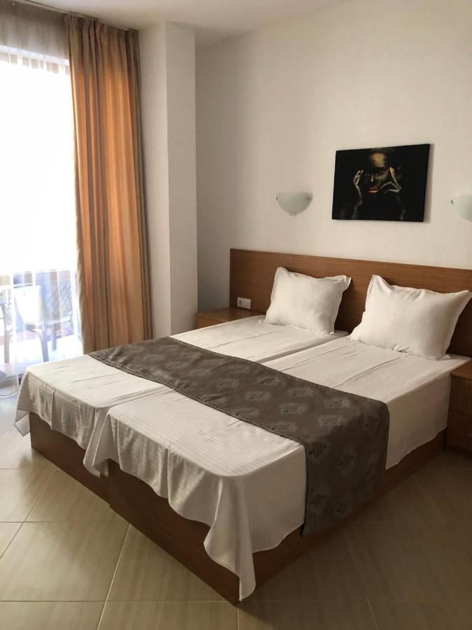 Time Out Hotel Sozopol Luaran gambar